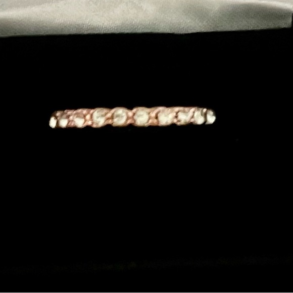 🎉2xHP🎉Rose Golden Elegant Ring Set. This set is simply gorgeous!🎉2xHP🎉 - Picture 4 of 5